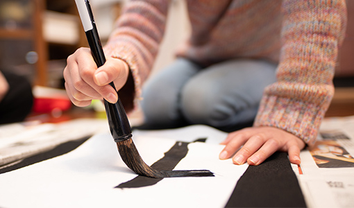 Atelier calligraphie japonaise Aushopping Val de Sambre